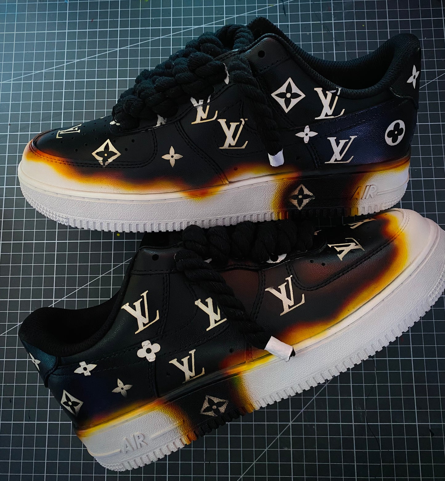 AF1 LV Black Flame